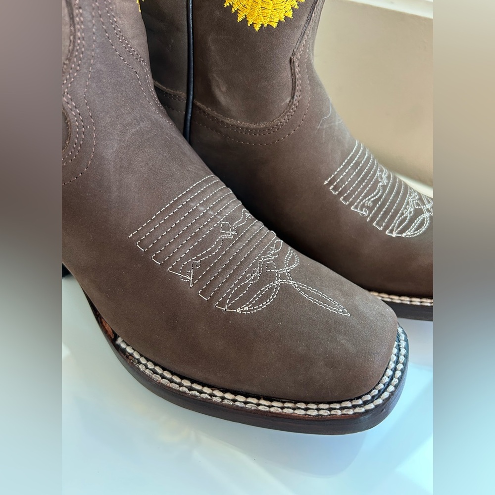 Centenario Brown Suede Cowboy Boots with Sunflower Embroidery - Picture 11 of 14